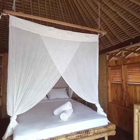 Thamarind Resort Gili Gede Bagian luar foto