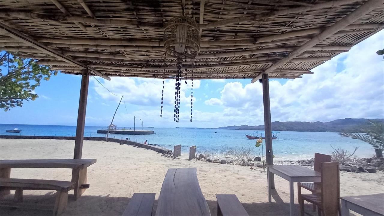 Thamarind Resort Gili Gede Bagian luar foto