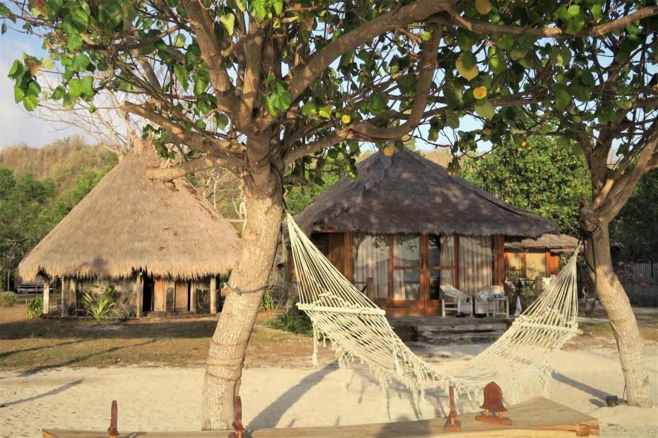 Thamarind Resort Gili Gede Bagian luar foto