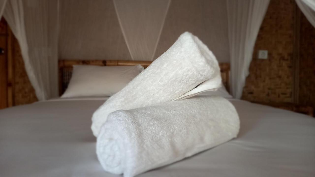 Thamarind Resort Gili Gede Bagian luar foto