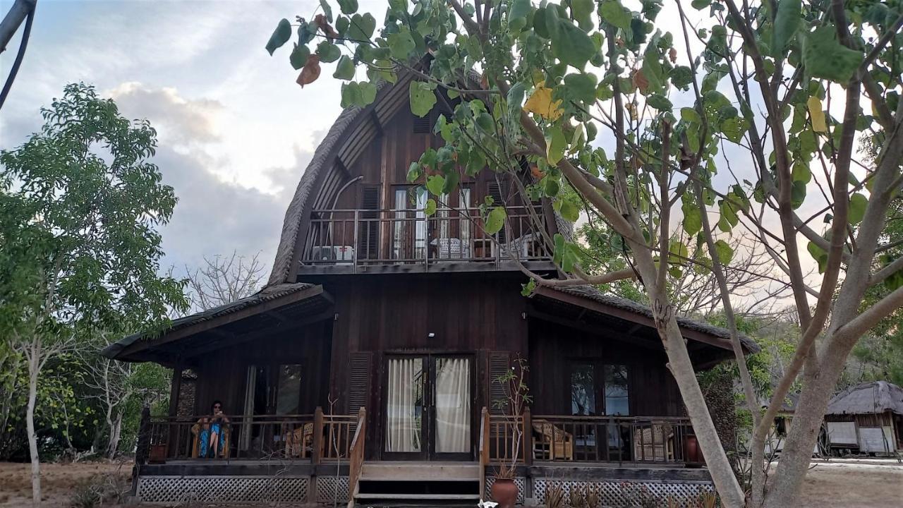 Thamarind Resort Gili Gede Bagian luar foto