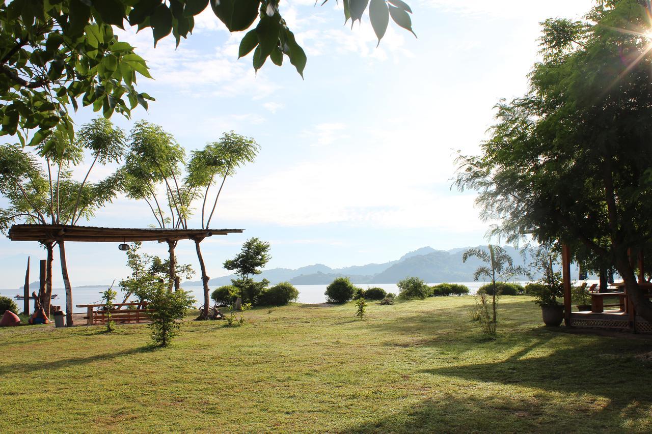 Thamarind Resort Gili Gede Bagian luar foto